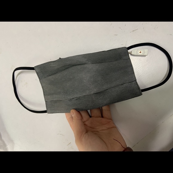 LED Face Mask - Picture 6 of 7